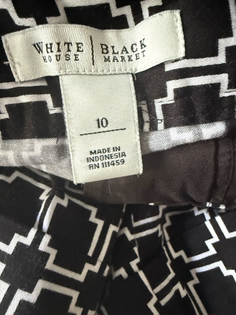 White House Black Market Chino Shorts Black White Design Cotton Spandex Size 10 - Picture 2 of 11
